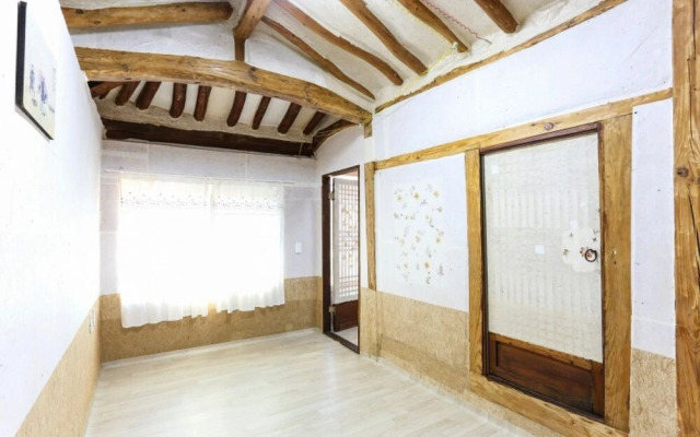 Ganghwado Hwanggeumbit Pension
