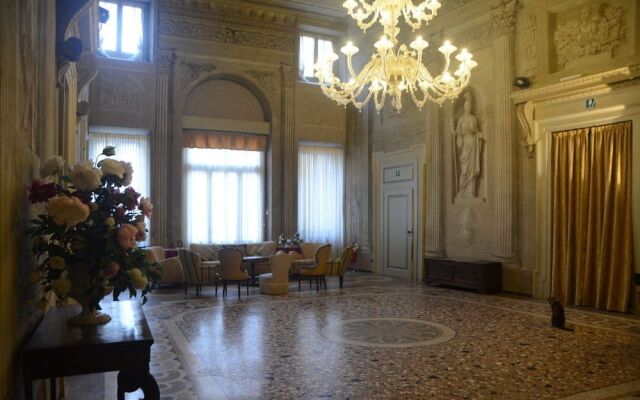 Palazzo Camozzini