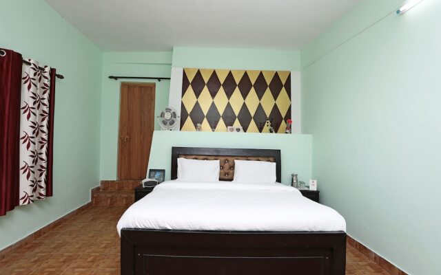 OYO 13459 Home Cozy 1BHK Tehri Road Mussoorie