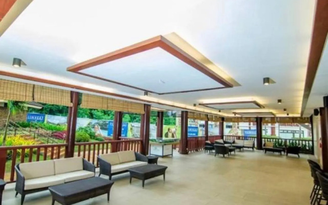 Fully Furnished 1BR Condo Unit