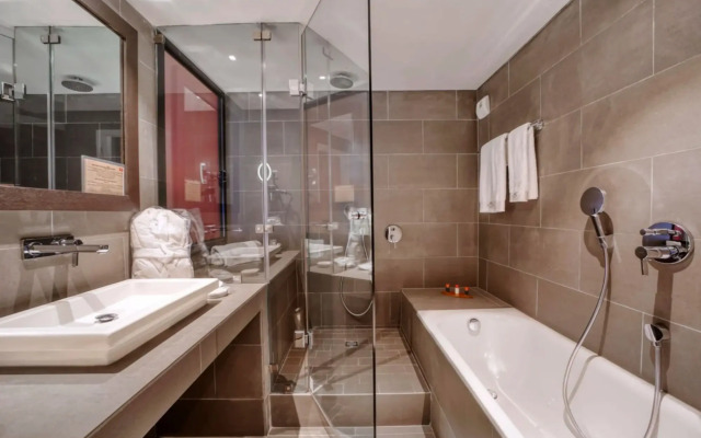 Hotel Akwa Palace