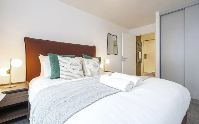 Amazing Flat With Community Hub