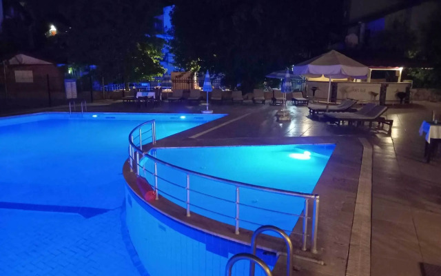 Grand Cınar Hotel