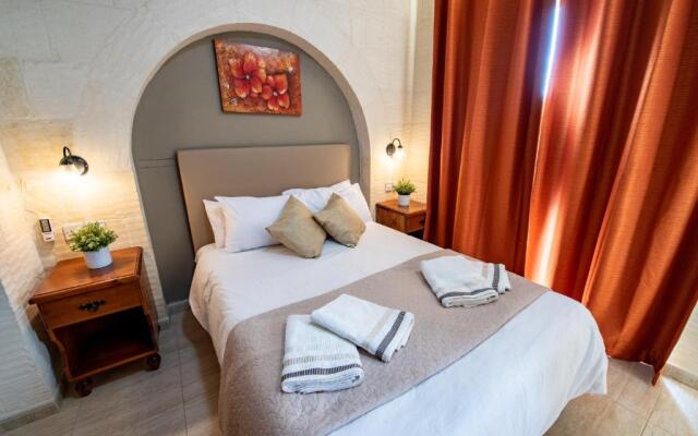 Ta Lucija 2 Bedroom Villa With Private Pool