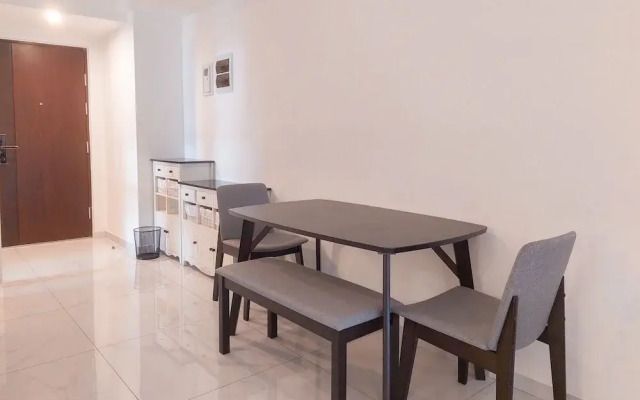 Spacious And Comfy 3Br Apartment Sky House Bsd