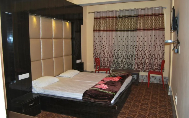 OYO 70586 Hotel Sobo Central