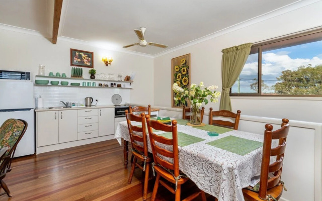 Spoil yourself with the perfect position of this first floor Unit