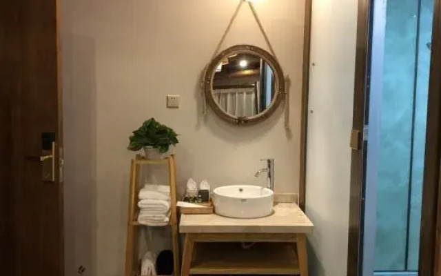 Changshenglou Hostel