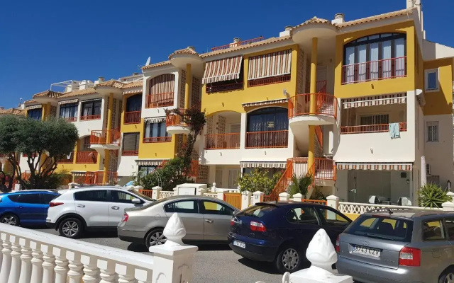 Sunny apartament near La Mata beach