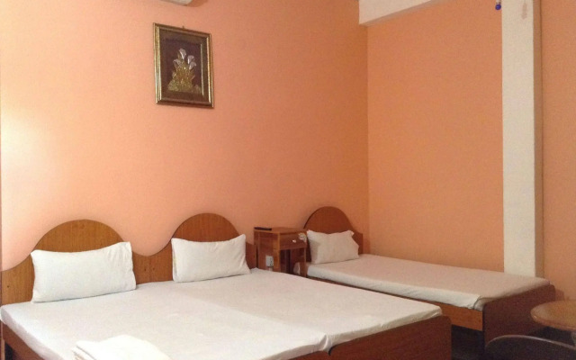 Sunshine Hotel & Hall