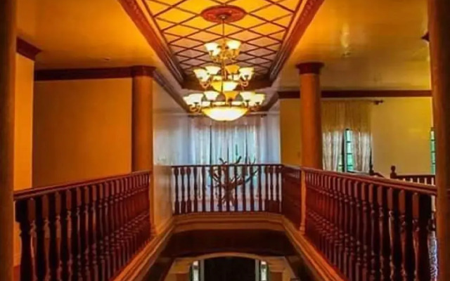 Treasure Bay Dive Resort