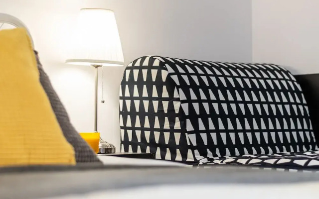 Studio Warsaw Wilcza by Renters