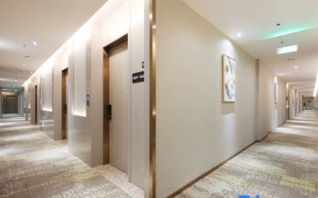 Pengcheng Belvedere Hotel (Shenzhen University Nanshan Metro Station)