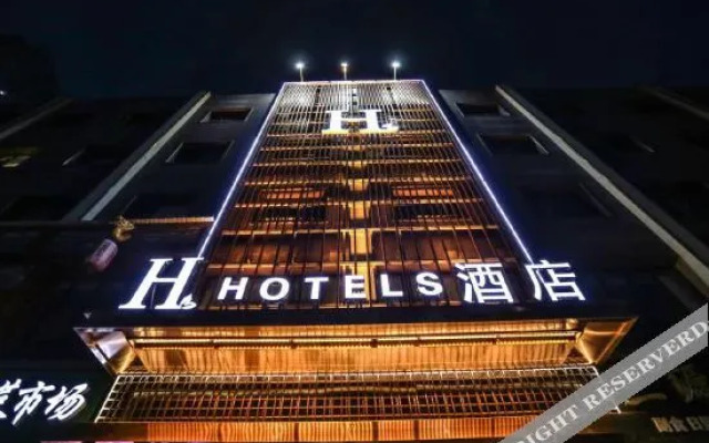 H Hotel