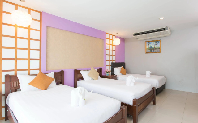 Time Out Hotel Beach Front