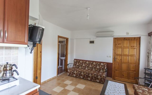 Mevsim Hotel