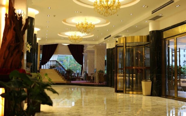 Dongxing Donghai Hotel