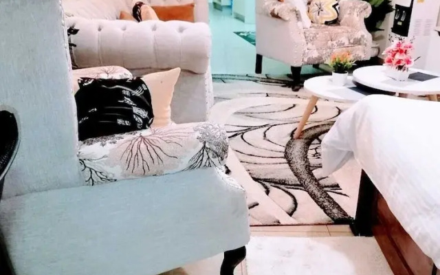 Lux Suites Capital Heights Apartments