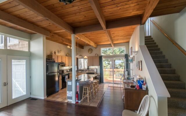 The Strand at Twin Rocks