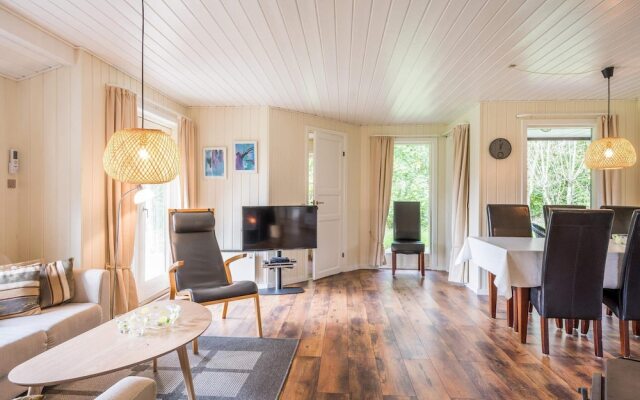 6 Person Holiday Home in Hemmet