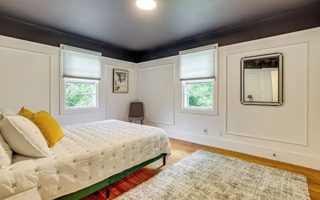 Families Welcome, Fenced Yard: Inviting Greer Home