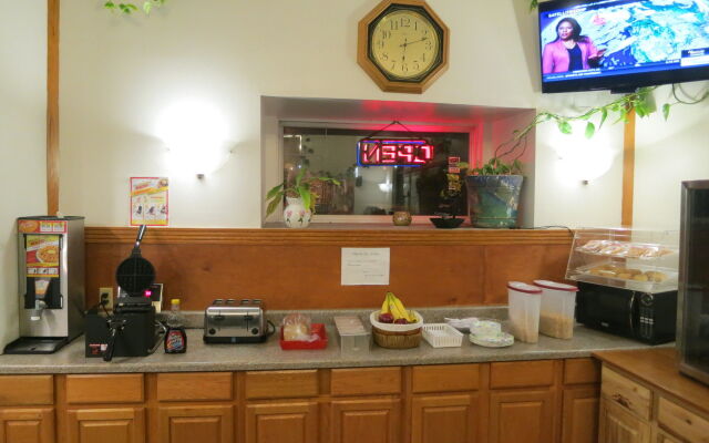 Bay City Inn