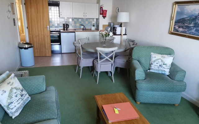 Kings Arms Holiday Apartments