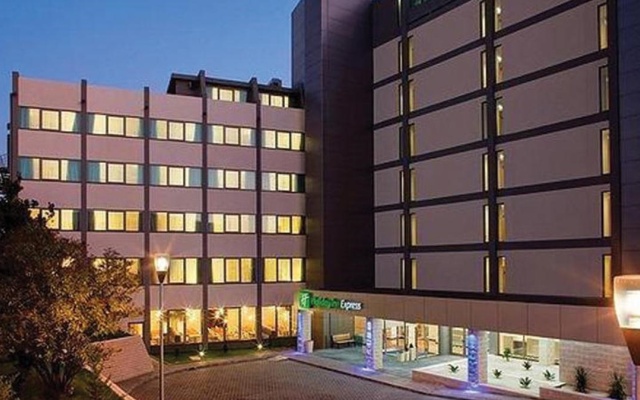 Holiday Inn Express Lisbon Airport by IHG