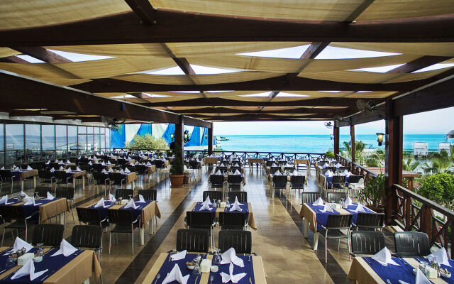 Adin Beach Hotel