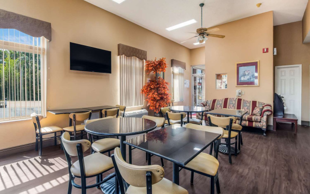 Americas Best Inns Selmer