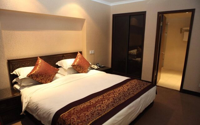 Huguang Hotel