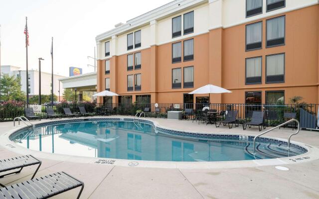 Comfort Inn & Suites Newark - Wilmington