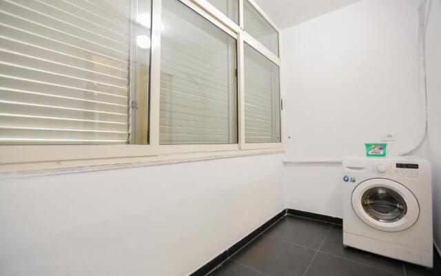 Miku Apartment-Amazing 1BD At Wilson Squear