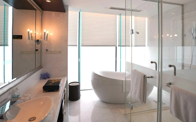 Intercontinental Dalian by IHG
