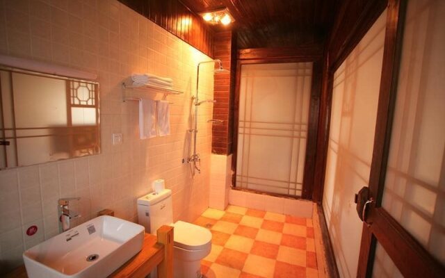 Lijiang Jian Ai Hostel