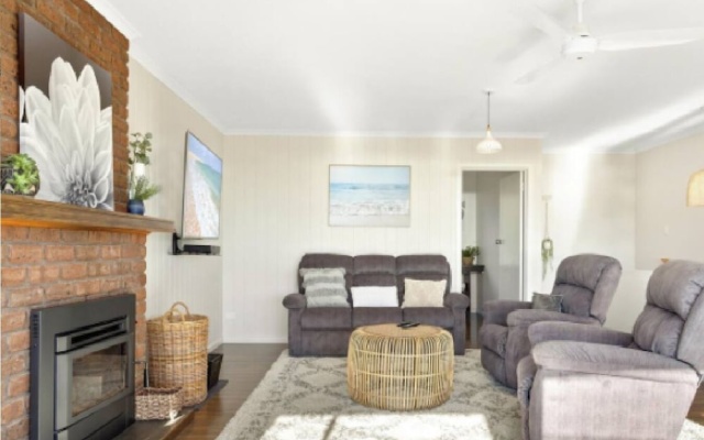 Seaside Serenity 1 – Lobby – Greens Beach