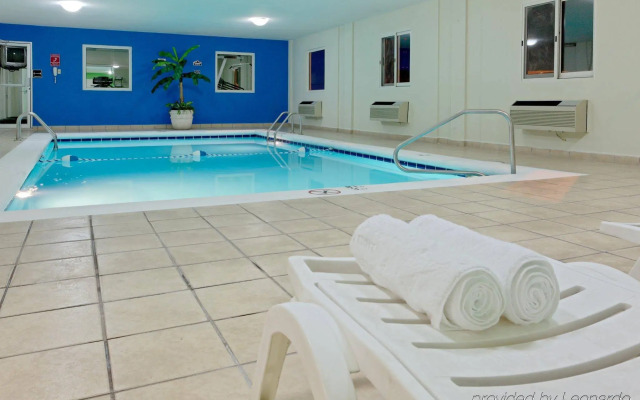 Holiday Inn Express Piedras Negras by IHG