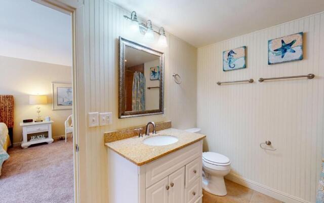 213 Turnberry Village