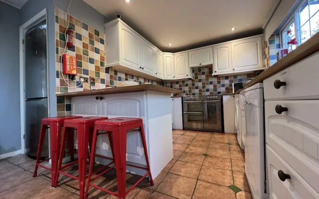 Lancaster Close Serviced Accommodation