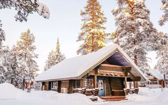 Holiday Home Tikkatupa
