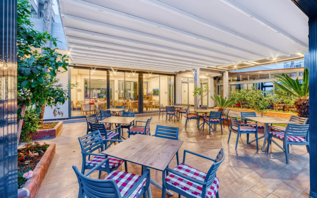 Kahya Hotel