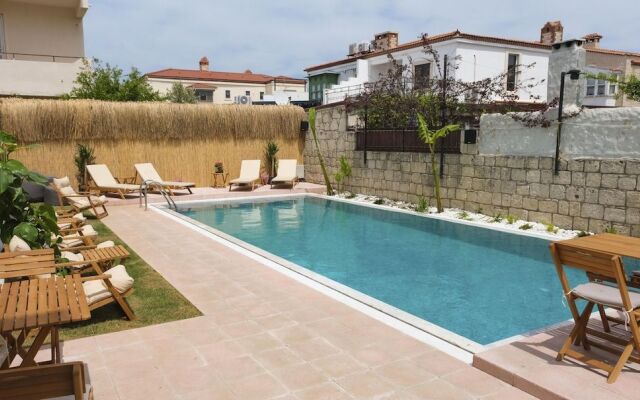 Wind of Alacati +12