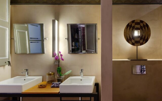 Barcelona - 2 Bedroom Apartment, Fireplace, Stained Glass Window - Hoa 42130