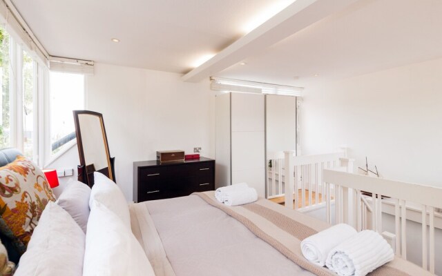 The Hampstead Village House - EB