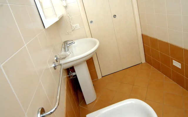 Beachfront Escape one Bedroom Flat With ac
