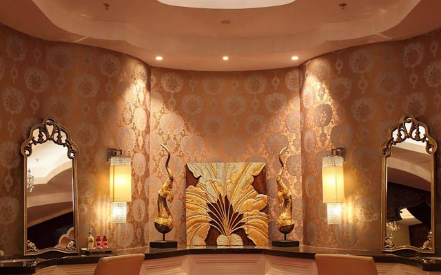 Palace Garden Hotel