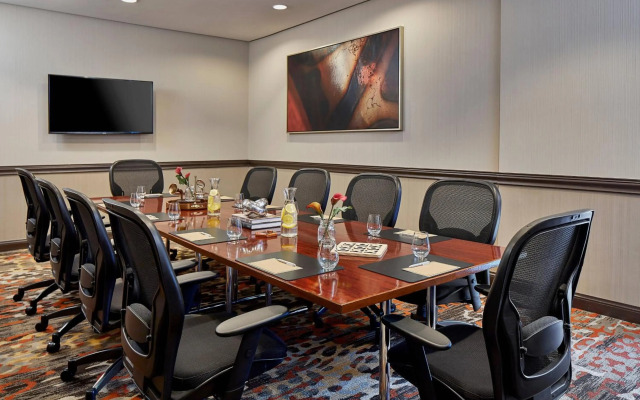 Renaissance Chicago Glenview Suites Hotel
