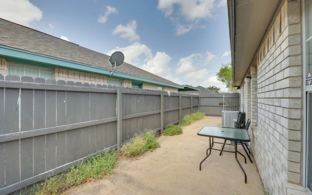 Pet-friendly Edinburg Apartment With Pool Access!
