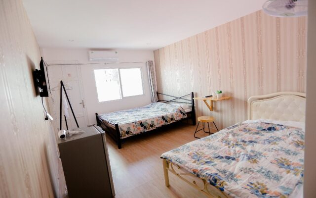 iFriends Hostel