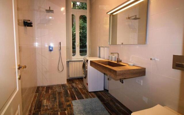 Bellavista Prestigious Apartment With Lake View